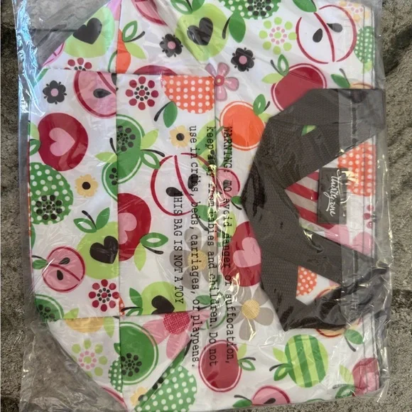 Thirty-One set of Apple Blossom items - Picture 5 of 7